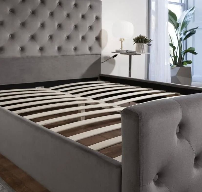 Lit Prestige Capitonne Avec Diamant Velours – Image 9